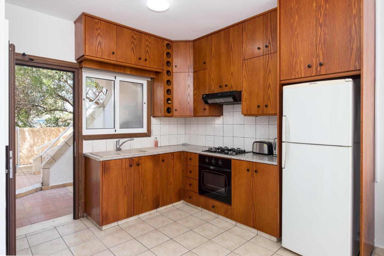 Pebble Beach Apartment Voroklini Exterior photo